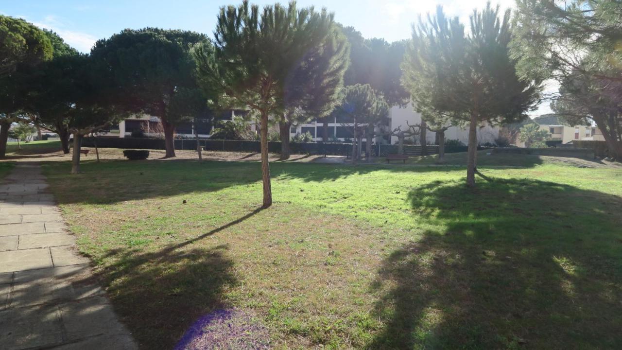 Sol-Y-Days Los Amigos, Studio 4 Couchages En Rez-De-Jardin, Avec Grande Terrasse Et Parking, A 250M De La Plage Le Grau-du-Roi Exterior photo
