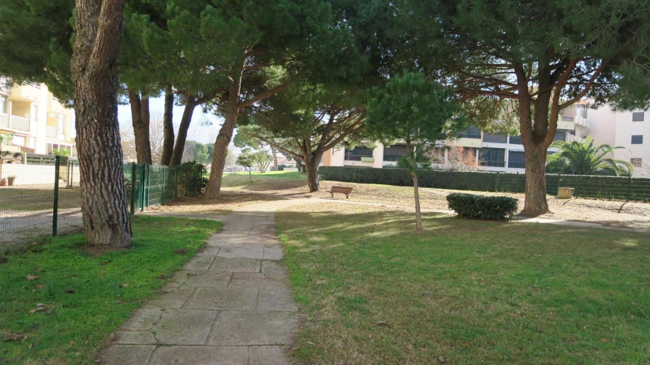 Sol-Y-Days Los Amigos, Studio 4 Couchages En Rez-De-Jardin, Avec Grande Terrasse Et Parking, A 250M De La Plage Le Grau-du-Roi Exterior photo