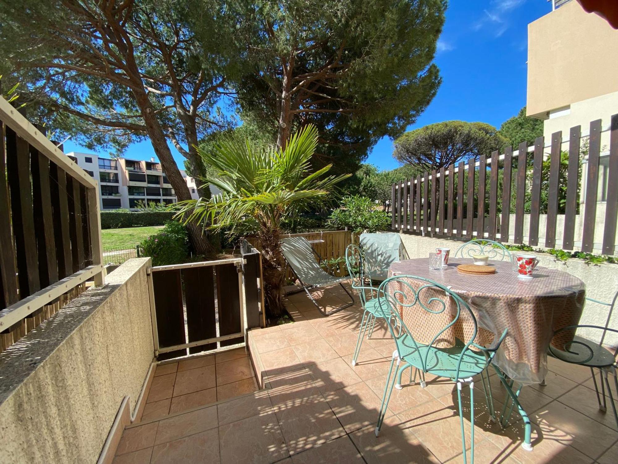 Sol-Y-Days Los Amigos, Studio 4 Couchages En Rez-De-Jardin, Avec Grande Terrasse Et Parking, A 250M De La Plage Le Grau-du-Roi Exterior photo